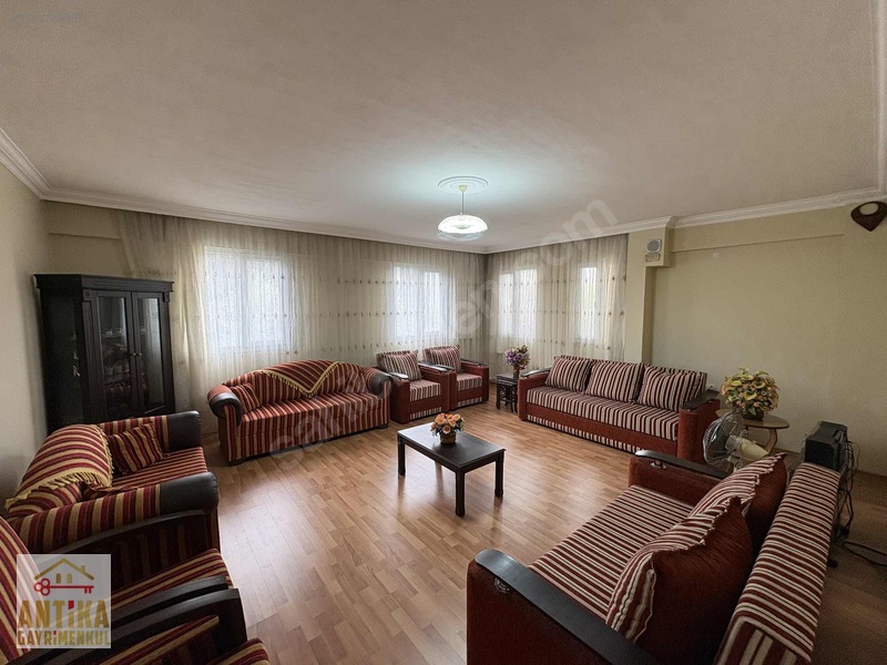 Antika Gayrimenkul'den Anafartalar'da Eşyalı Kiralık Daire — fotoğraf 7