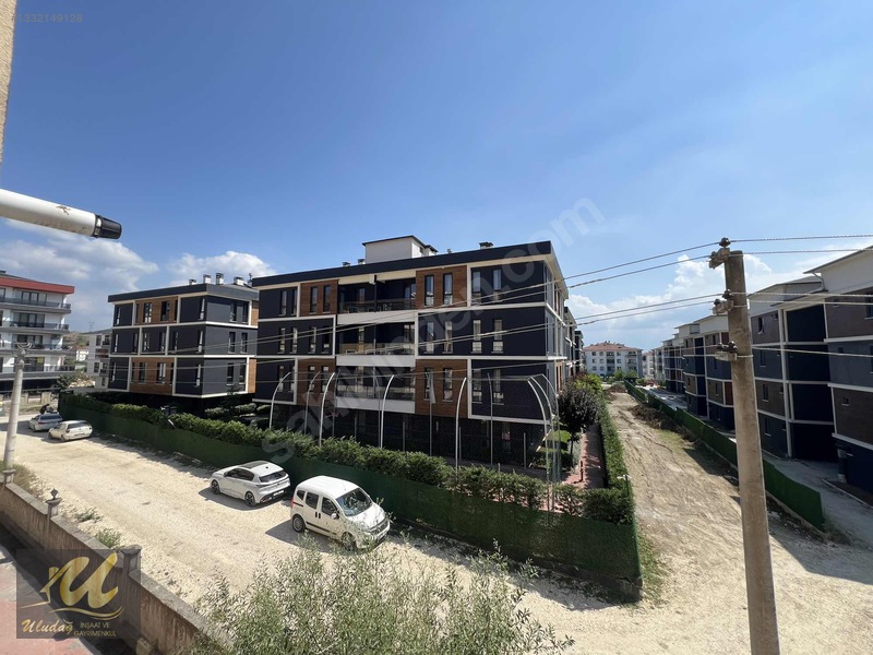 Konuralp Bölgesi Site İçerisinde Ara Kat 1+1 Satılık Daire — fotoğraf 9