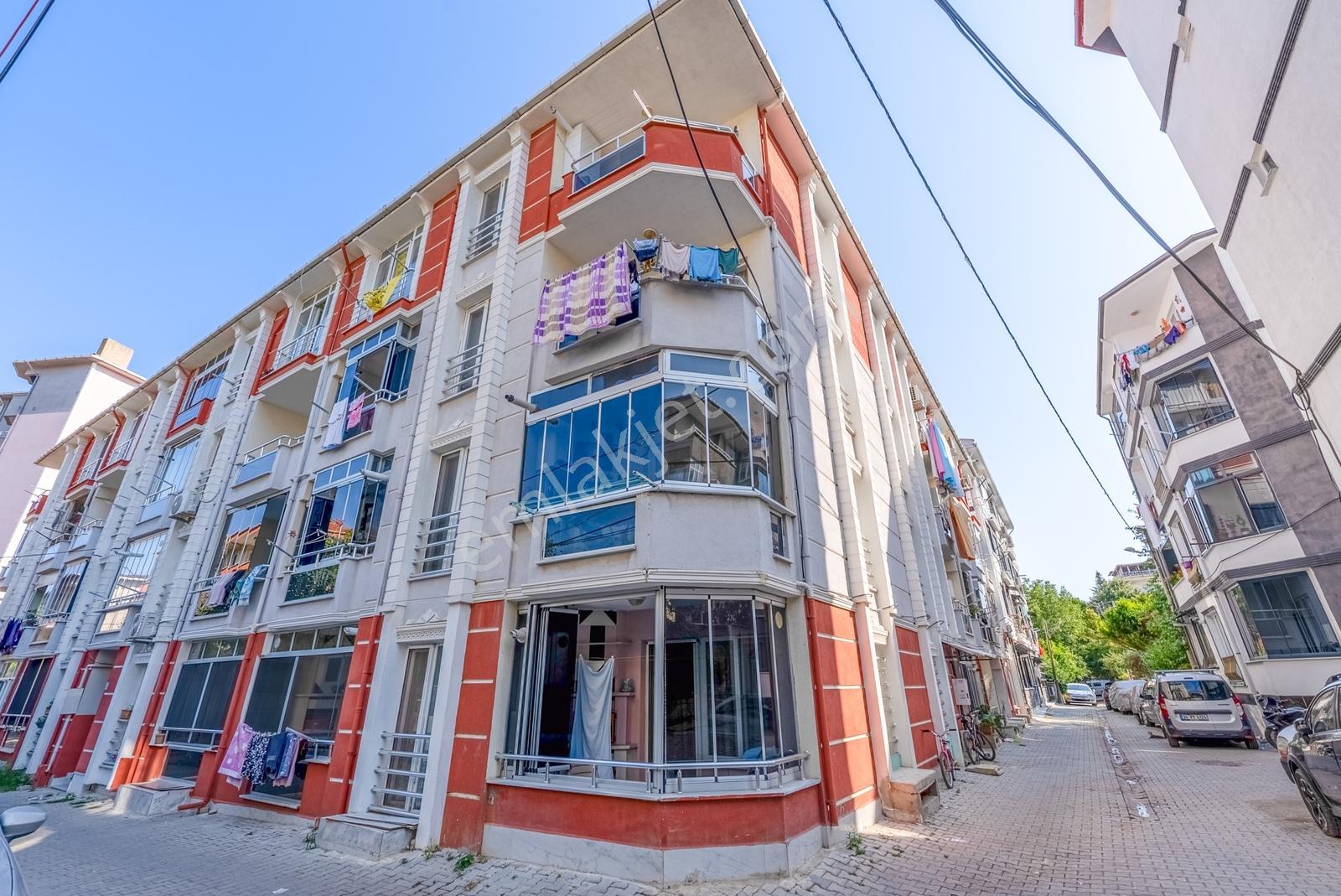 Kumbağ'da Denize Yakın Satılık 4+1 Dubleks Teraslı Geniş Daire