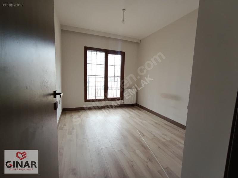 Güneyşehir'ın Merkezinde 2+1 Fiyatına 3+1 Satılık Daire — fotoğraf 8