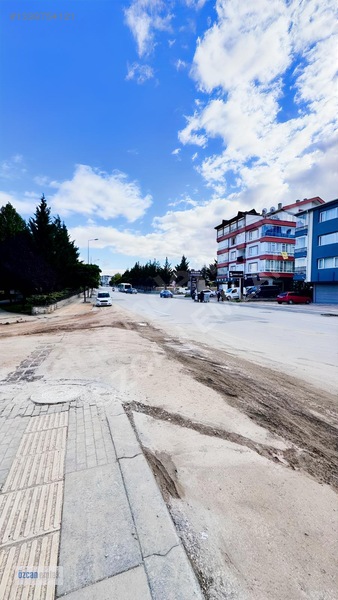 Özcan Emlak'tan İşlek Cadde Üzeri Tek Tapu Yatırım Fırsatı — fotoğraf 10