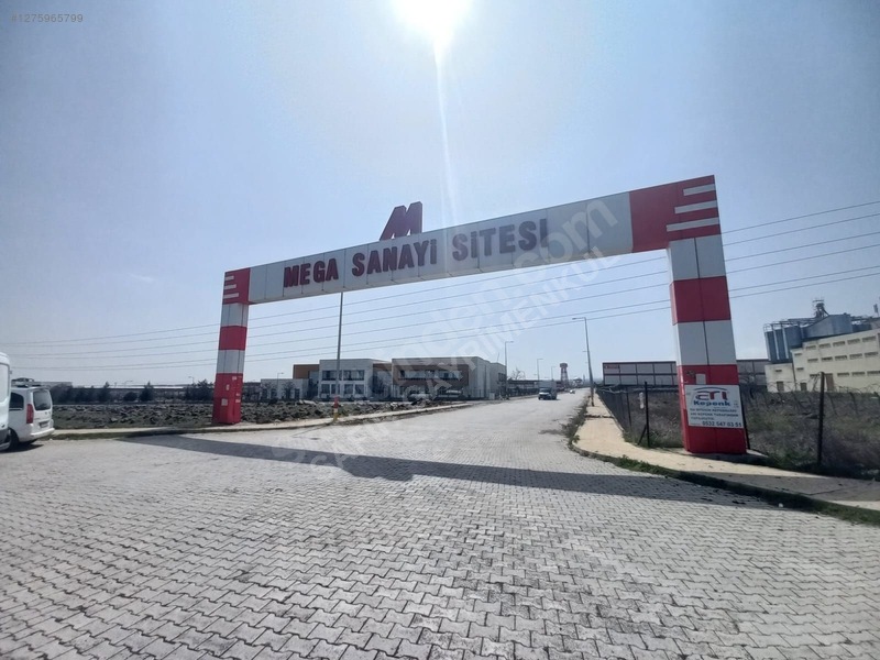 Safir Emlak'tan Mega Sanayide 400 Metrekare Kiralık Depo