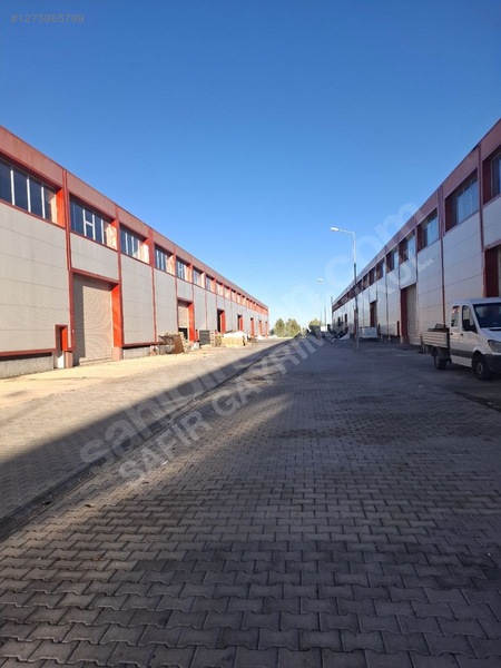 Safir Emlak'tan Mega Sanayide 400 Metrekare Kiralık Depo — fotoğraf 7