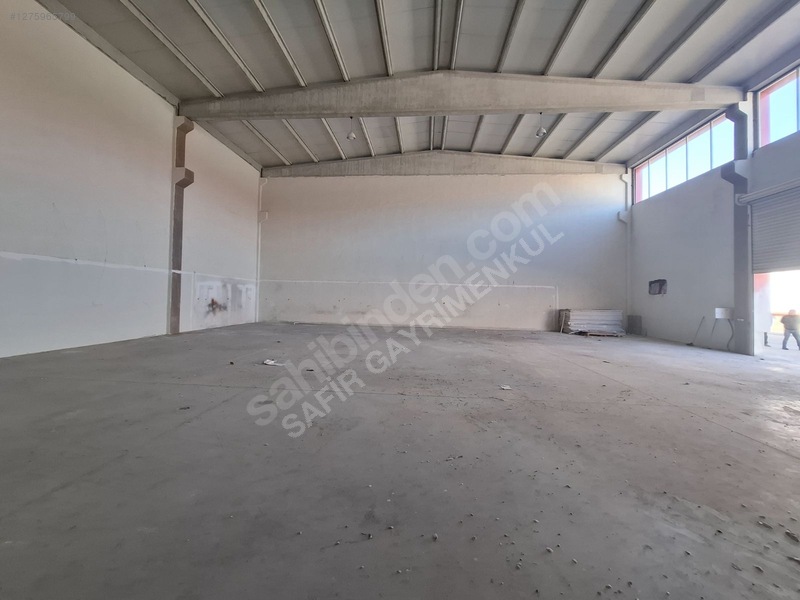 Safir Emlak'tan Mega Sanayide 400 Metrekare Kiralık Depo — fotoğraf 13