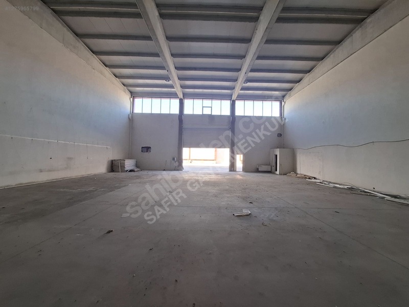 Safir Emlak'tan Mega Sanayide 400 Metrekare Kiralık Depo — fotoğraf 14