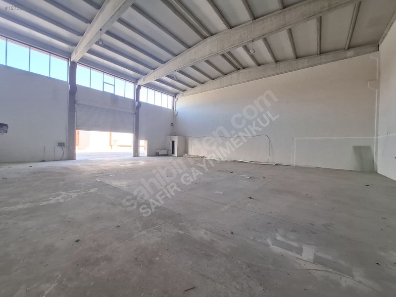 Safir Emlak'tan Mega Sanayide 400 Metrekare Kiralık Depo — fotoğraf 16