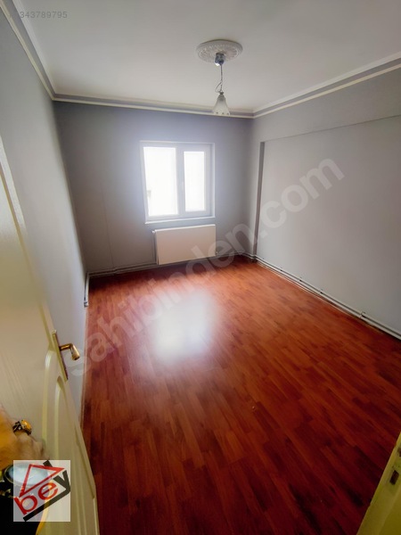 Bey'den Andiçende Cadde Üzeri Ara Kat Ön Cephe Kiralık 3+1 Daire — fotoğraf 10