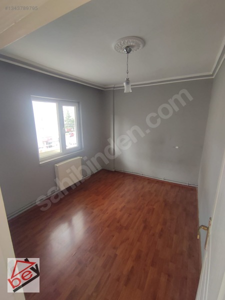 Bey'den Andiçende Cadde Üzeri Ara Kat Ön Cephe Kiralık 3+1 Daire — fotoğraf 13