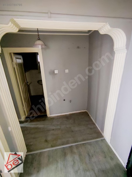 Bey'den Andiçende Cadde Üzeri Ara Kat Ön Cephe Kiralık 3+1 Daire — fotoğraf 14