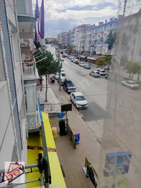Bey'den Andiçende Cadde Üzeri Ara Kat Ön Cephe Kiralık 3+1 Daire — fotoğraf 19