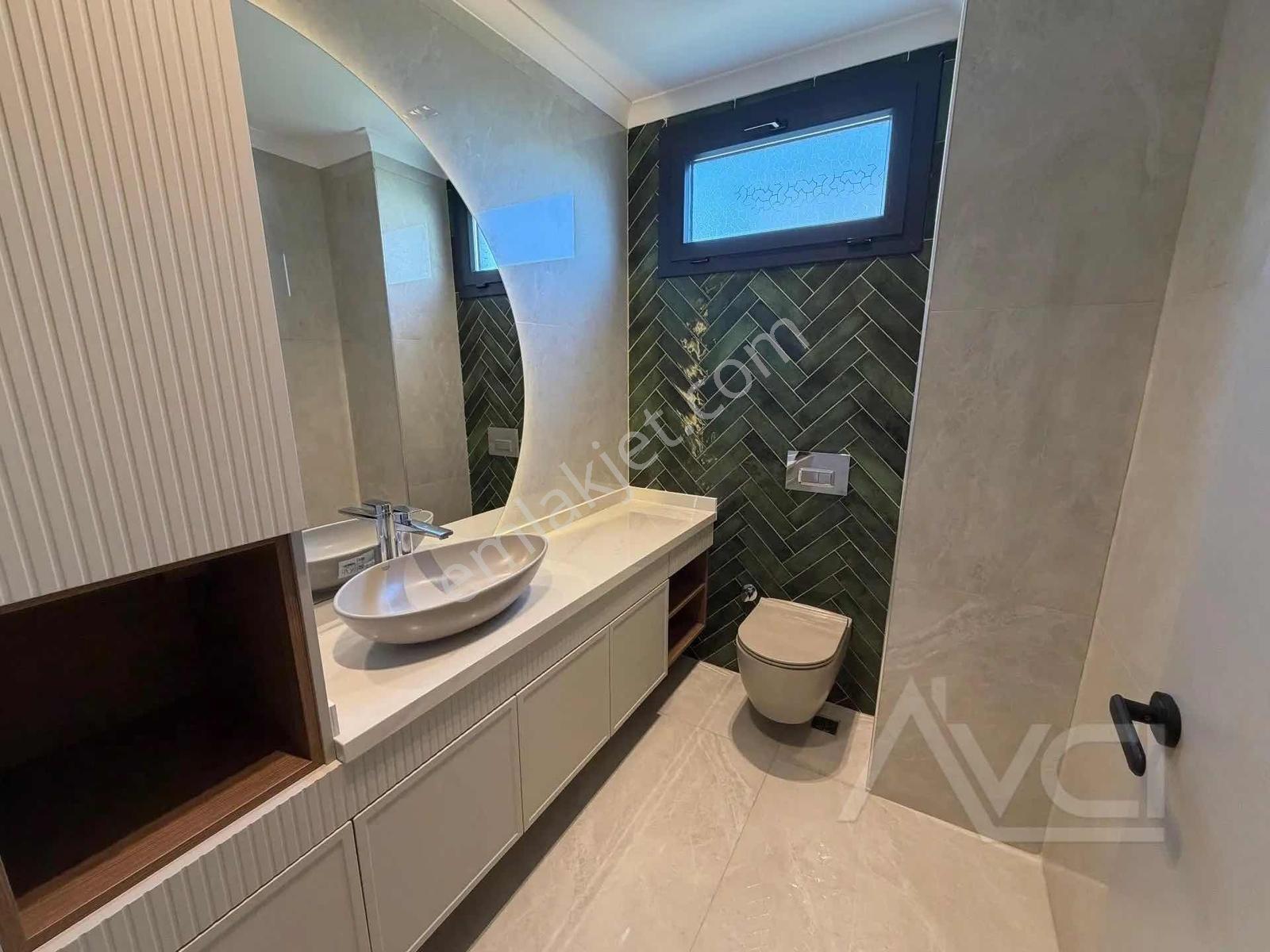 Avcı'dan Yürüyüş Yolu Dibinde Tam Müstakil Havuzlu Beyaz Villa — fotoğraf 36