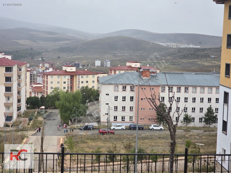 R C ~den Satılık 3+1 Yatırımlık Daire — fotoğraf 2