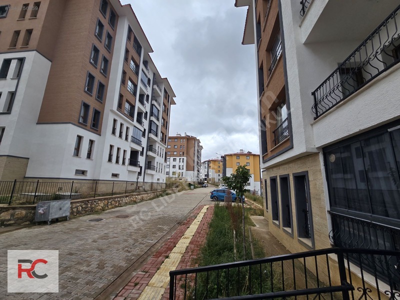 R C ~den Satılık 3+1 Yatırımlık Daire — fotoğraf 39