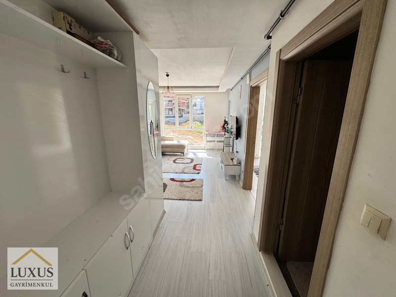 Luxus Ozan Görmez Büyükoyumcada Eşyalı 1+1 Satılık Daire — fotoğraf 11