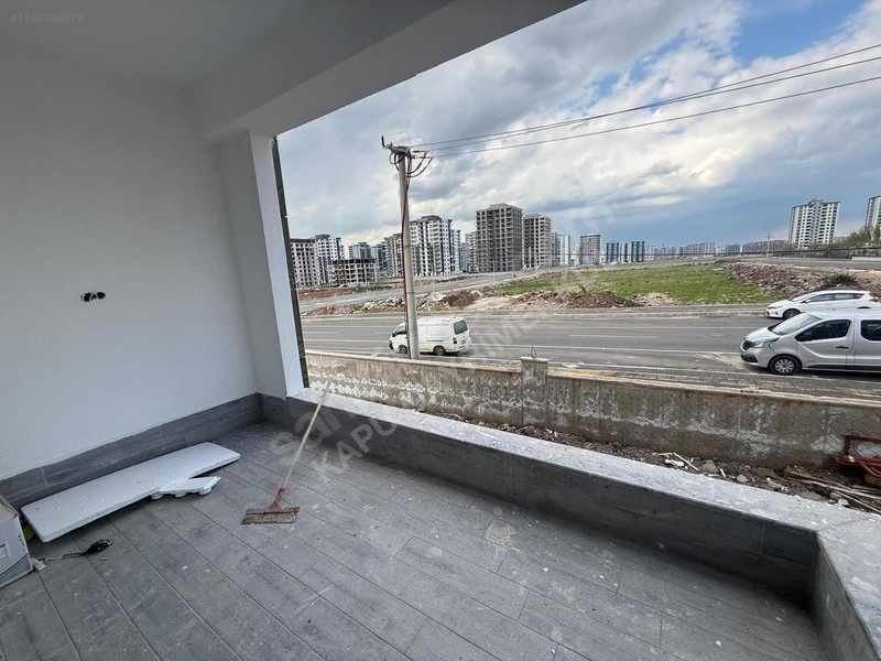 Yeni Cezaevi Karşısı Livia Yapı 2+1 Orta Kat Satılık Daire — fotoğraf 12