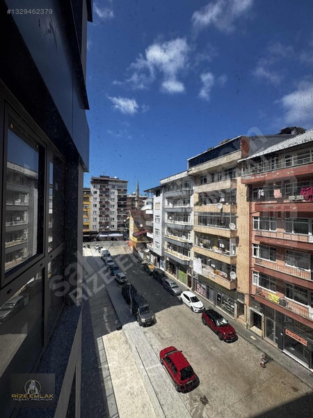 Rize Müftü Mah. Şimal Avm Yanı Lüks Sitede Kiralık 3+1 Daire — fotoğraf 5