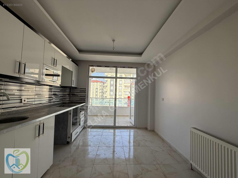 Hastane Karşısı Site İçinde 3+1 140 M² Kiralık Daire — fotoğraf 10