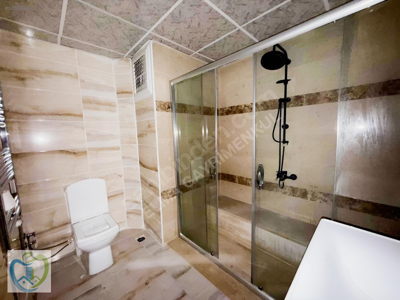 Hastane Karşısı Site İçinde 3+1 140 M² Kiralık Daire — fotoğraf 17
