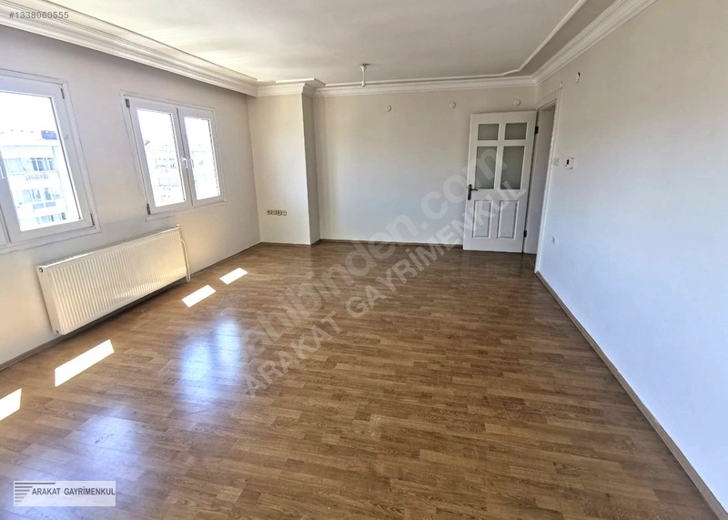 Buca Forbes Girişi'nde Kiralık 3+1 Daire — fotoğraf 4