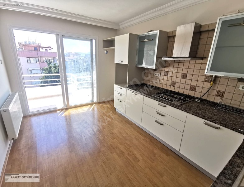 Buca Forbes Girişi'nde Kiralık 3+1 Daire — fotoğraf 5