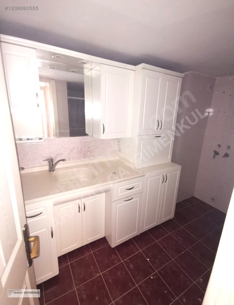 Buca Forbes Girişi'nde Kiralık 3+1 Daire — fotoğraf 16