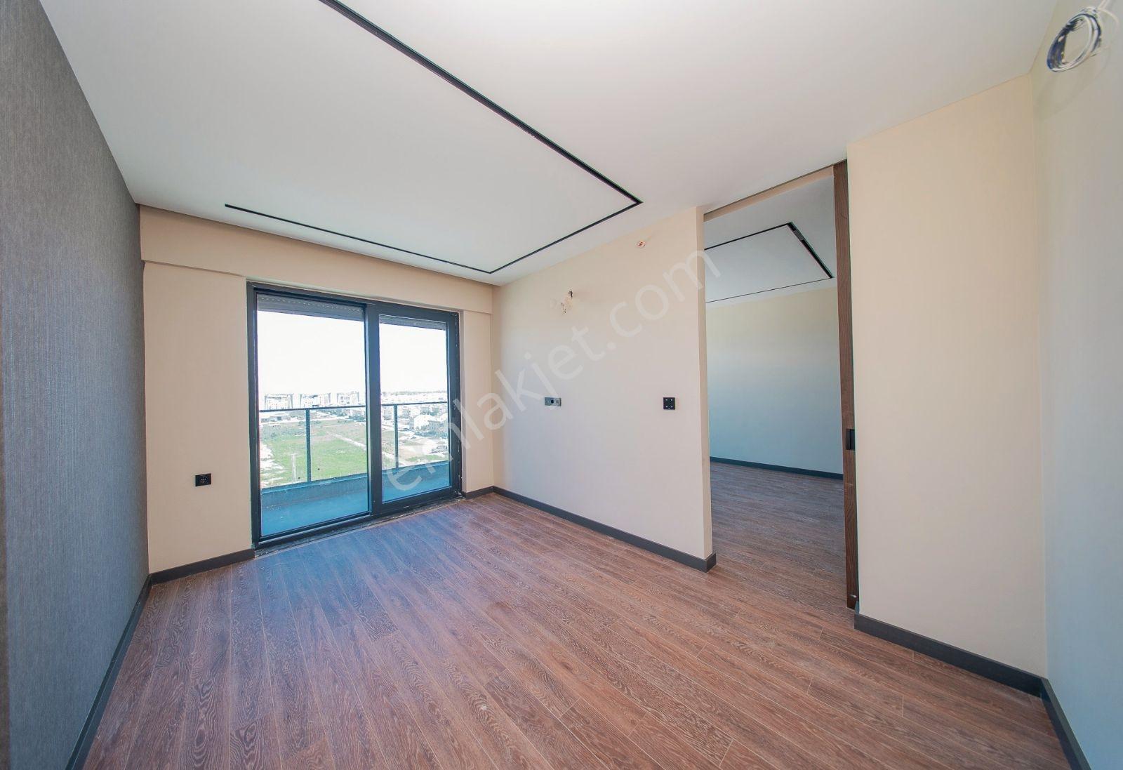 Serhat Özgüner'den Lüks Sitede 1+1 Satılık Daire — fotoğraf 27