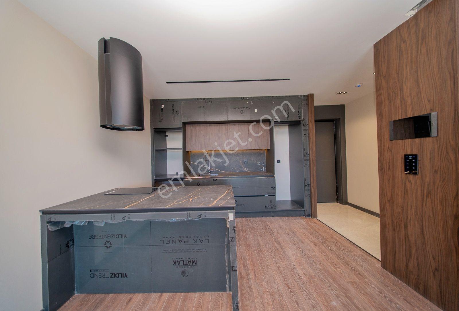 Serhat Özgüner'den Lüks Sitede 1+1 Satılık Daire — fotoğraf 33