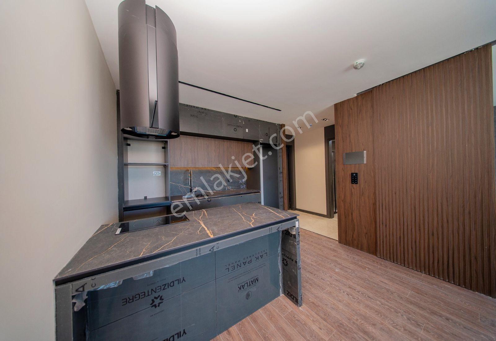 Serhat Özgüner'den Lüks Sitede 1+1 Satılık Daire — fotoğraf 35