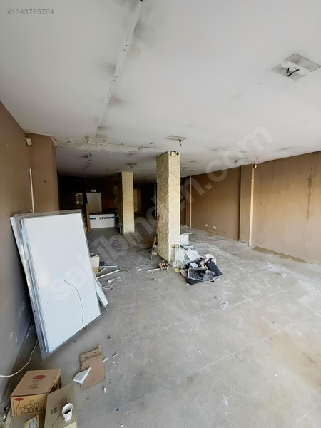 Yukarı Hisarda Cadde Üstü 200 M2 Kiralık Dükkan — fotoğraf 2