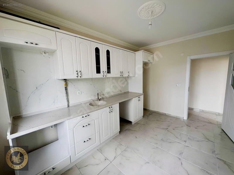 Eski Hastane Bçlgesinde Kiralık 2+1 Daire — fotoğraf 17