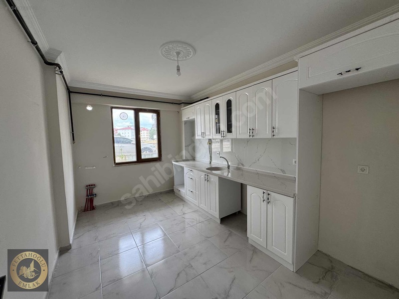 Eski Hastane Bçlgesinde Kiralık 2+1 Daire — fotoğraf 21