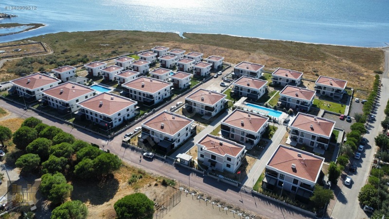 Ayvalık Altınova Kolaylı2+ Havuzlu Full Eşyalı 2+1 Kiralık Daire — fotoğraf 3