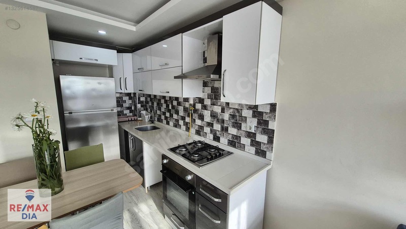 Remax Dia'dan Site İçerisinde Eşyalı Kiralık 1+1 Daire — fotoğraf 8