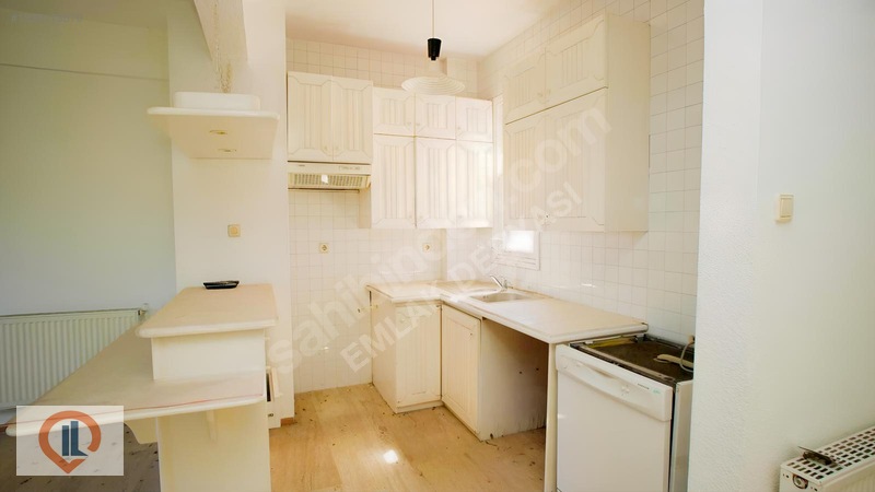 Eski Foçada Marinanın Yanı Başında, Denize Sıfır 6+2 Villa — fotoğraf 17