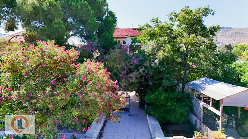 Eski Foçada Marinanın Yanı Başında, Denize Sıfır 6+2 Villa — fotoğraf 28