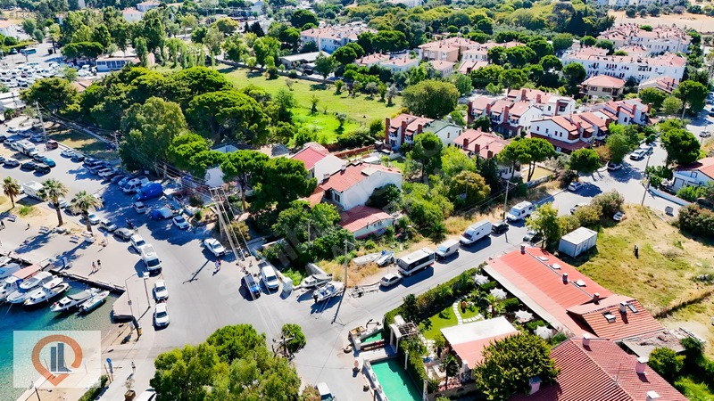 Eski Foçada Marinanın Yanı Başında, Denize Sıfır 6+2 Villa — fotoğraf 33