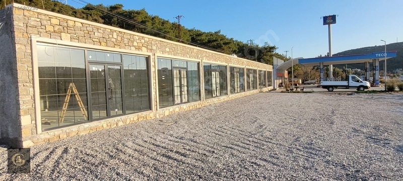 Urla-çeşme Yolunda İstasyon Ve Turizm+ticari Arsa — fotoğraf 7