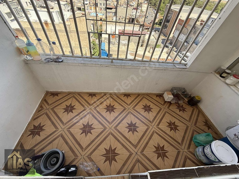 Taş Gayrimenkul'den Kıbrıs Mahallesinde Satılık 4 Daire 1 Dükkan — fotoğraf 4