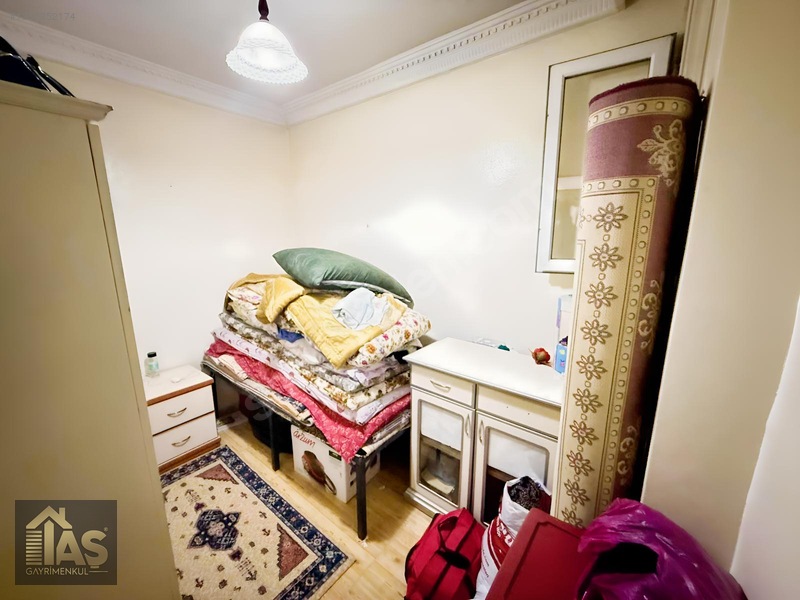 Taş Gayrimenkul'den Kıbrıs Mahallesinde Satılık 4 Daire 1 Dükkan — fotoğraf 16