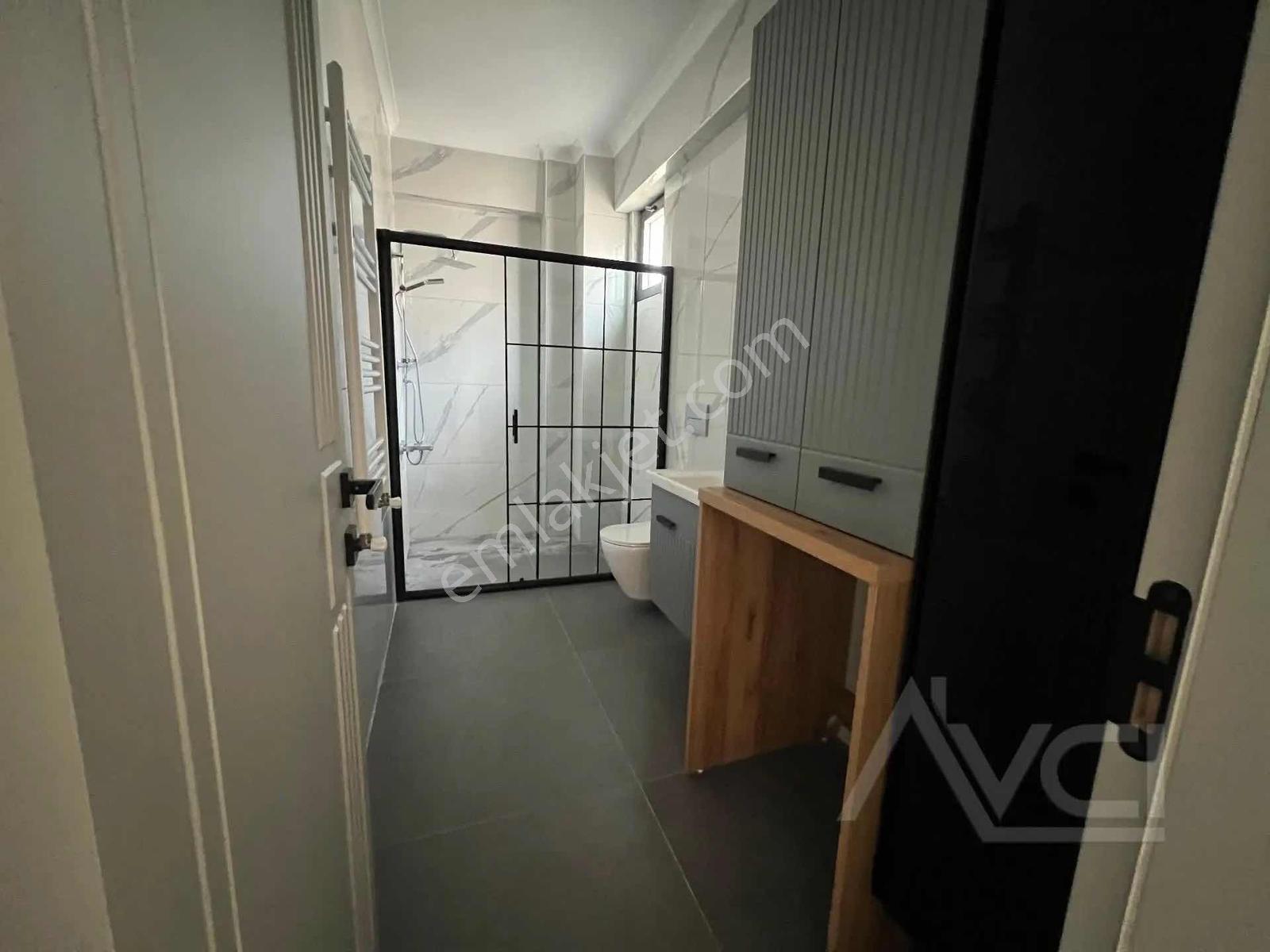 Avcı'dan Havuzlu Site İçinde 3+1 Denize 300mt Villa — fotoğraf 13