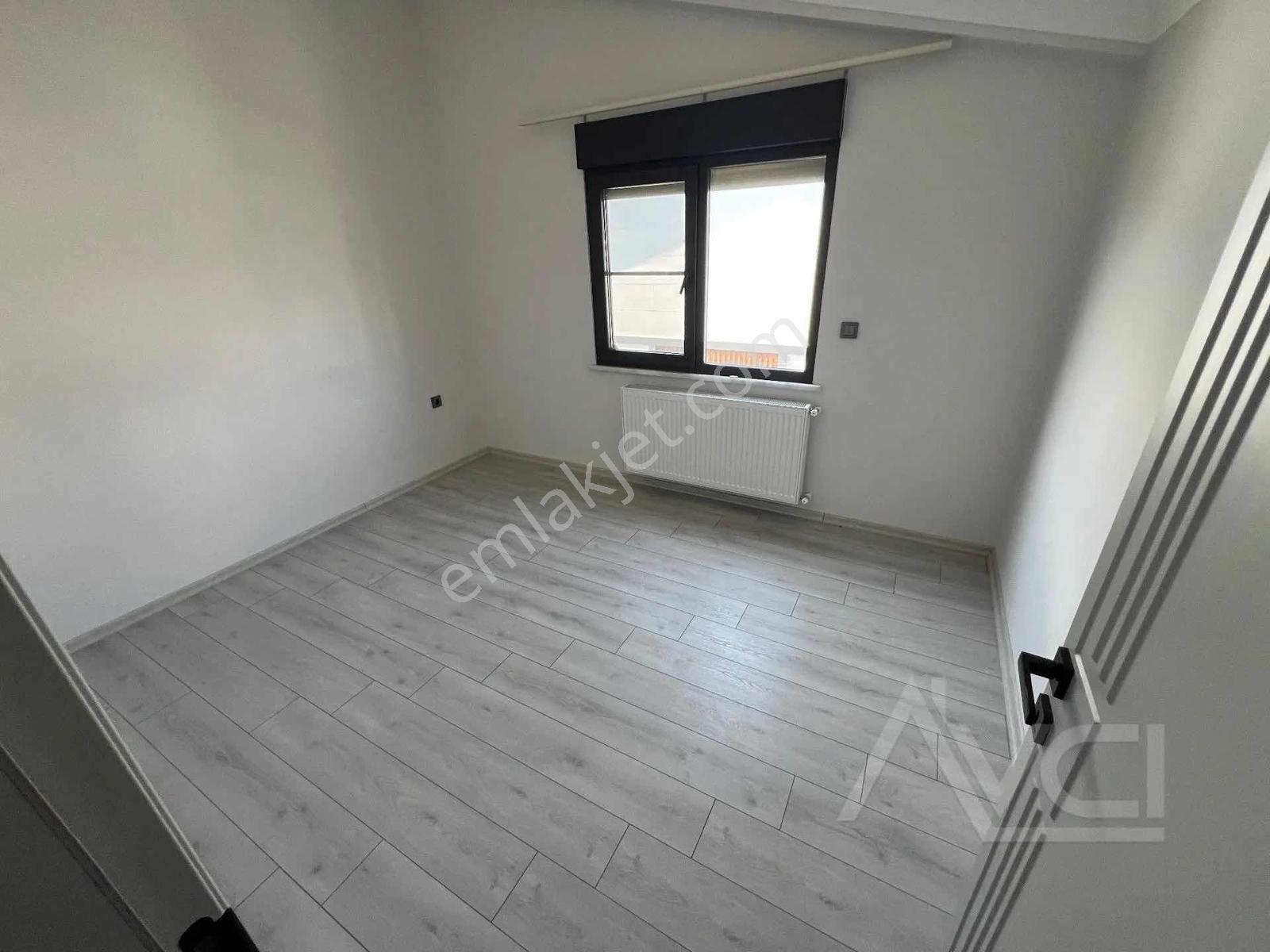 Avcı'dan Havuzlu Site İçinde 3+1 Denize 300mt Villa — fotoğraf 20