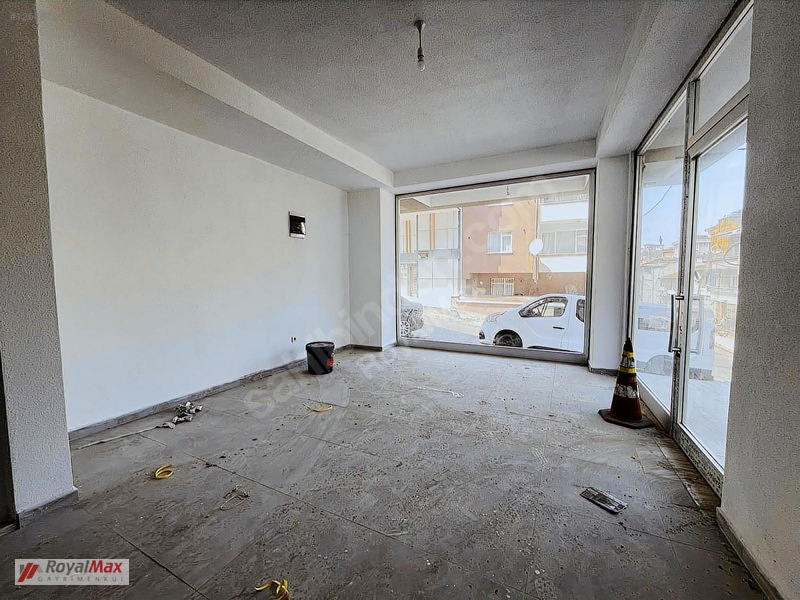 Royalmax'dan Ana Cadde Üzeri 150 M Çift Giriş Dükkan Mağaza — fotoğraf 12