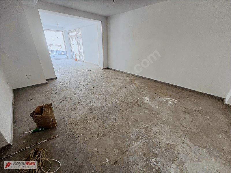 Royalmax'dan Ana Cadde Üzeri 150 M Çift Giriş Dükkan Mağaza — fotoğraf 18