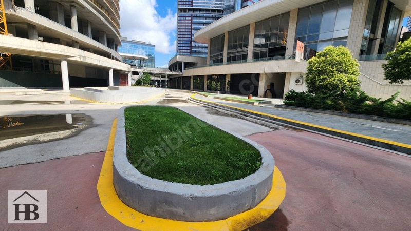 Bahçeşehir Kozapark Cadde Üzeri 850 M2 Kiralık Dükkan — fotoğraf 3