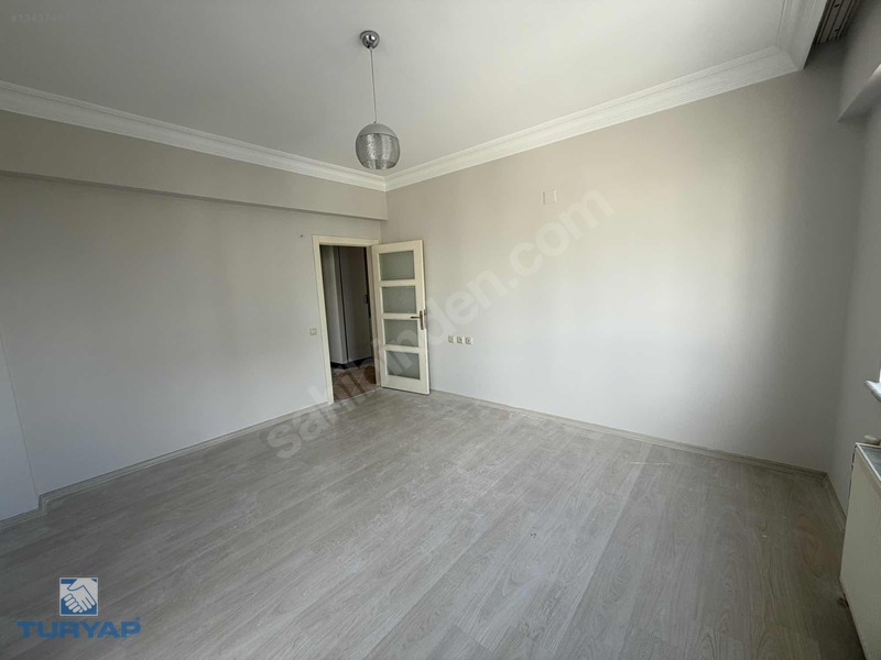 Binevler Turyaptan Binevler Ana Cadde Üzeri 4+1 Kiralık Daire — fotoğraf 16