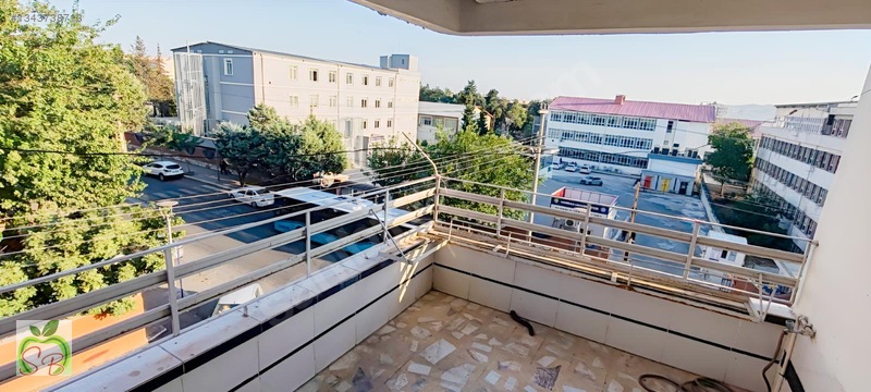 Diş Fakültesi Karşı 3+1 3.kat 175m2 Temiz, Düzgün Merkezi Daire — fotoğraf 2