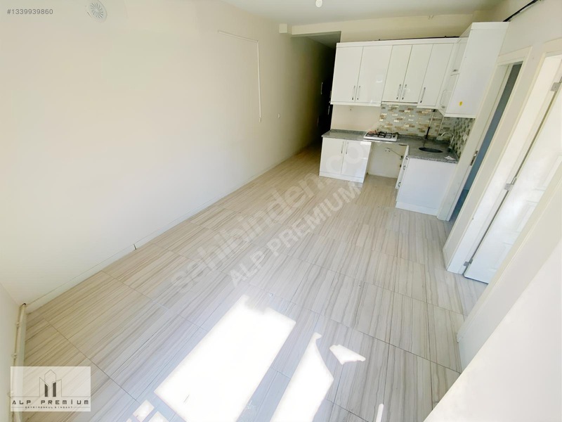 Alp Premium'dan Tekden'e Yakın Cadde Üzeri 2+1 80m Kiralık Daire — fotoğraf 2