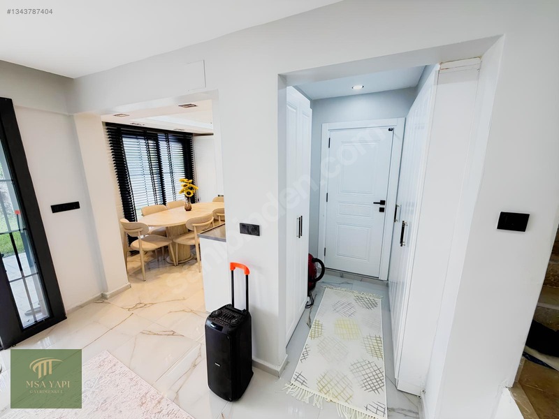 İsos Tatil Sitesinde Yeni Restoreli Eşyalı 3 Katlı Triplex Villa — fotoğraf 7