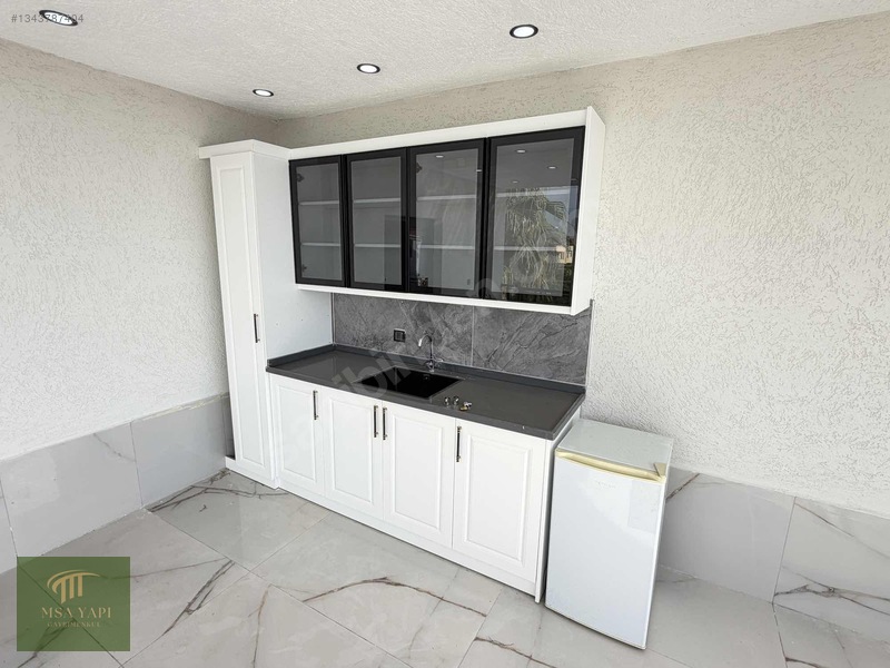İsos Tatil Sitesinde Yeni Restoreli Eşyalı 3 Katlı Triplex Villa — fotoğraf 20