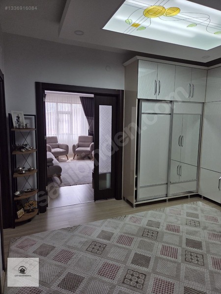 Çatı Emlak'tan Satılık Yüksek Giriş Daire Abdullahpaşa Mahallesi — fotoğraf 3